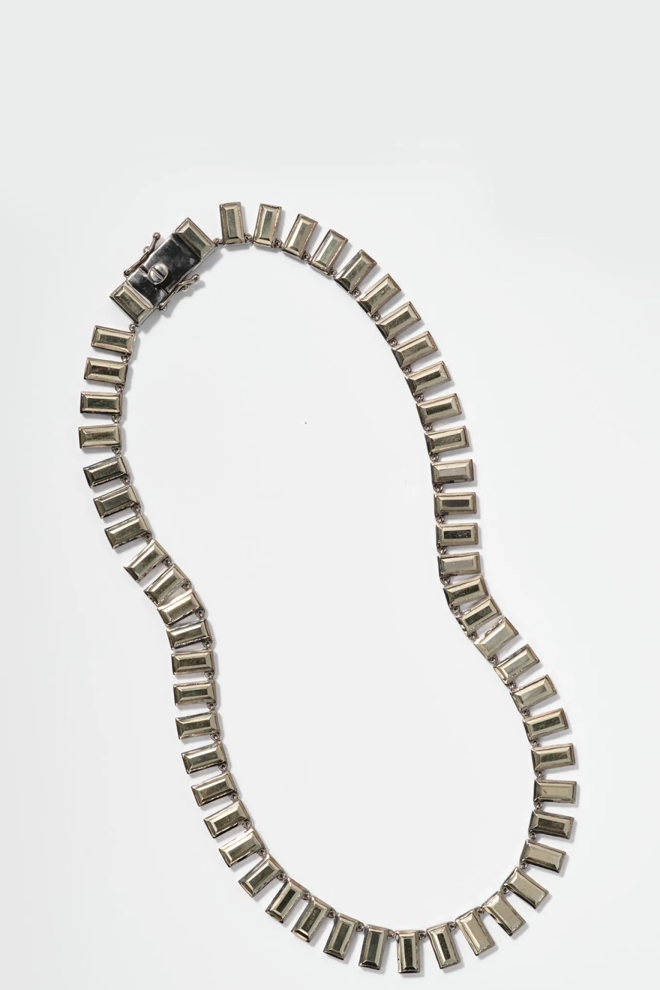 baguette_tile_rivire_neck_0.webp Baguette Tile Rivière Necklace - Pyrite