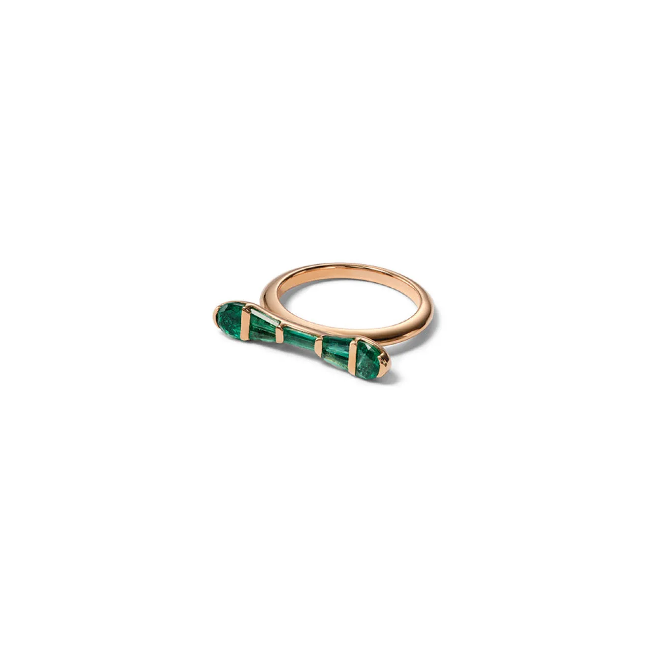 baton_ring__emerald_0.webp Baton Ring - Emerald