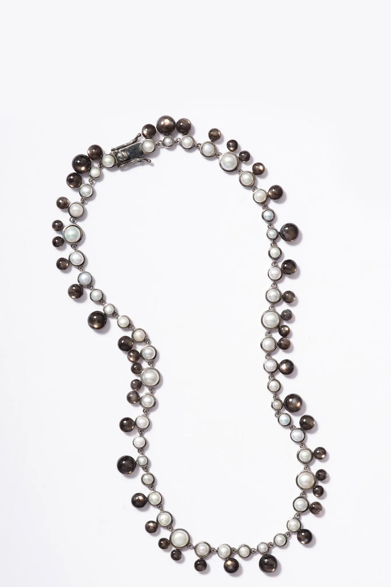 bubble_tiered_rivire_neck_1.webp Bubble Tiered Rivière Necklace - White Pearl & Black Sheen Moonstone