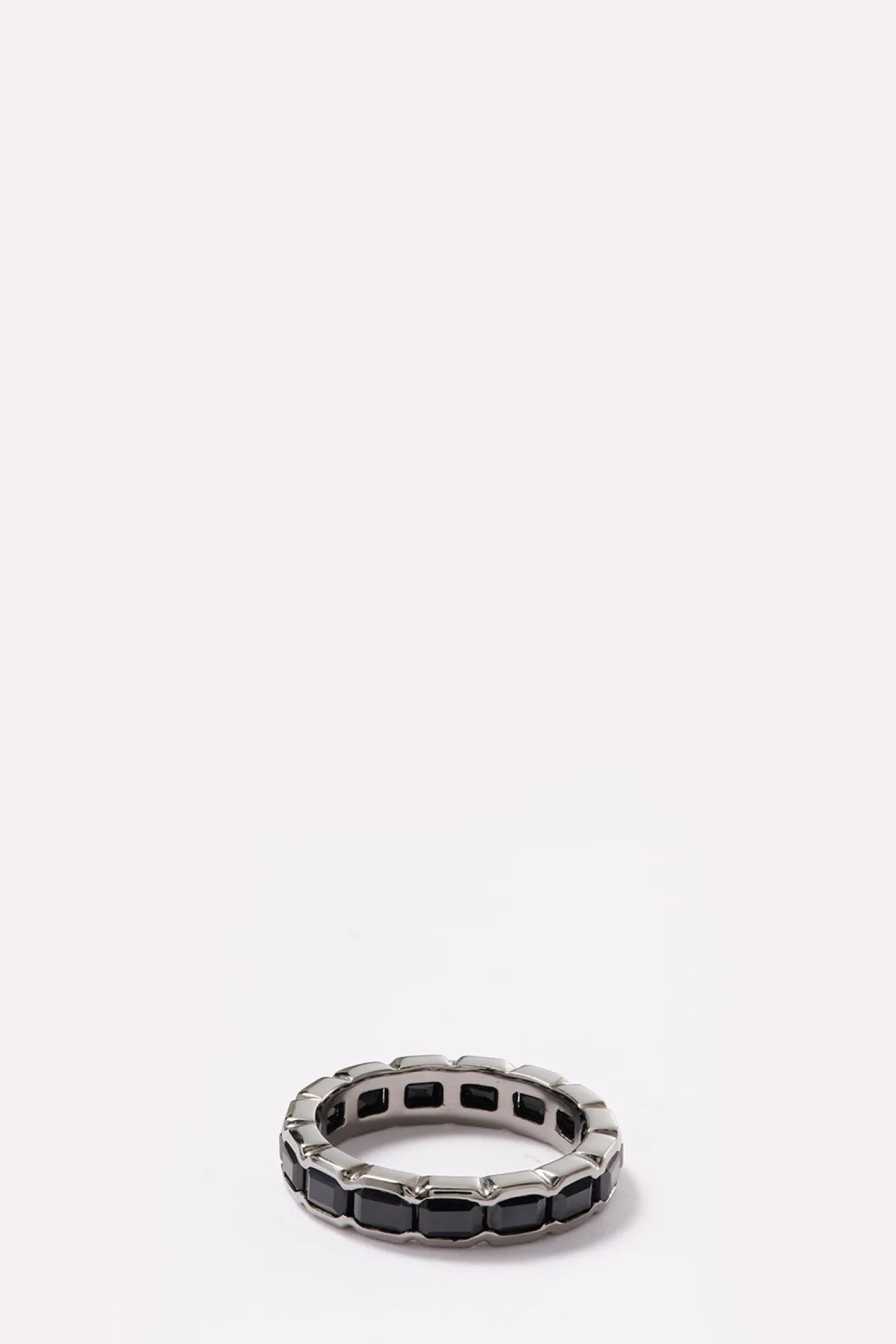 deco_tile_narrow_ring__bl_0.webp Deco Tile Narrow Ring - Black Spinel