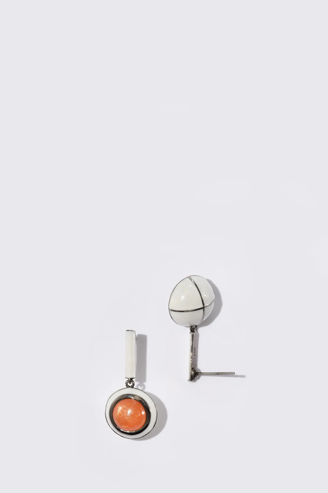 dot_lacquer_drops__peach__1.webp Dot Lacquer Drops - Peach Moonstone