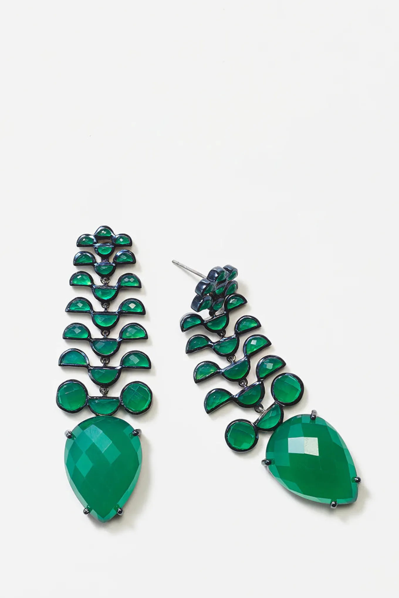 fishbone_earrings__green__0.webp Fishbone Earrings - Green Onyx