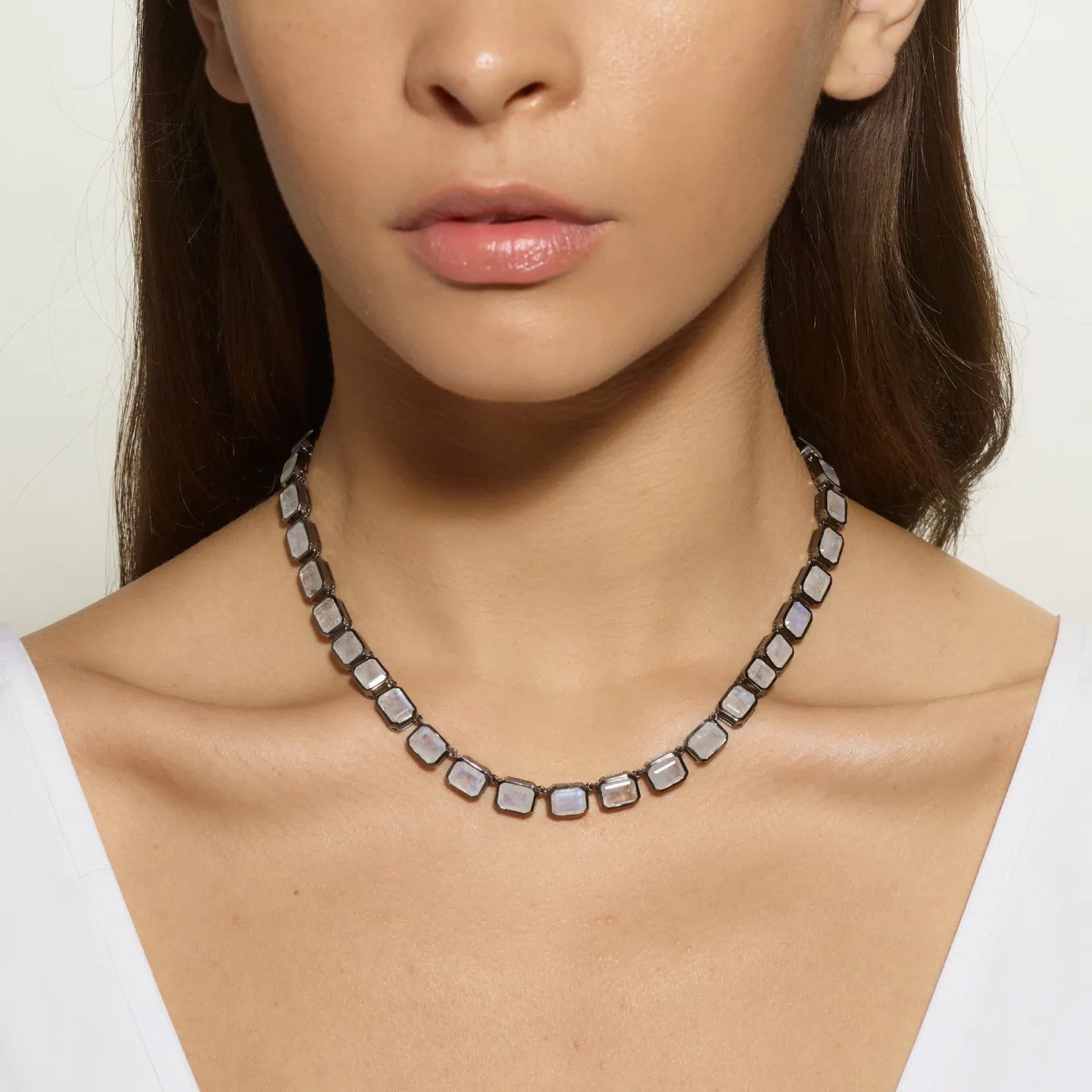 large_decotile_rivire_nec_1.webp Large Deco-Tile Rivière Necklace - Rainbow Moonstone