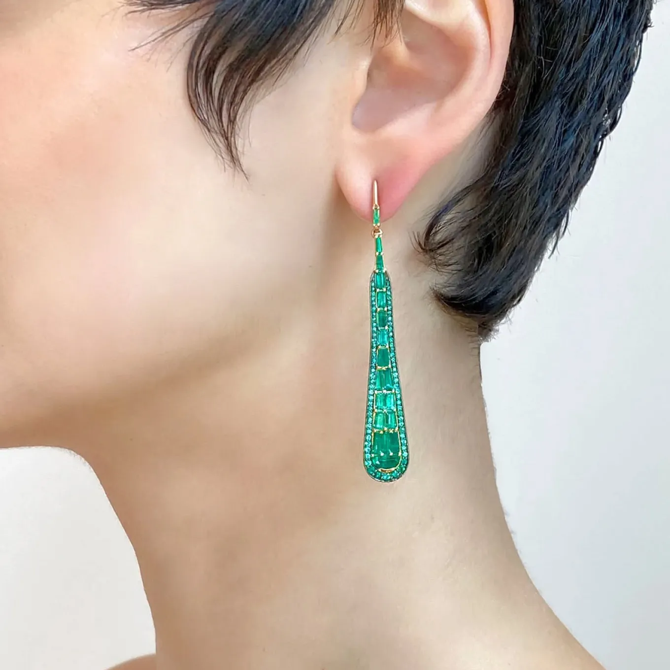large_oar_earrings__emera_1.webp Large Oar Earrings - Emerald