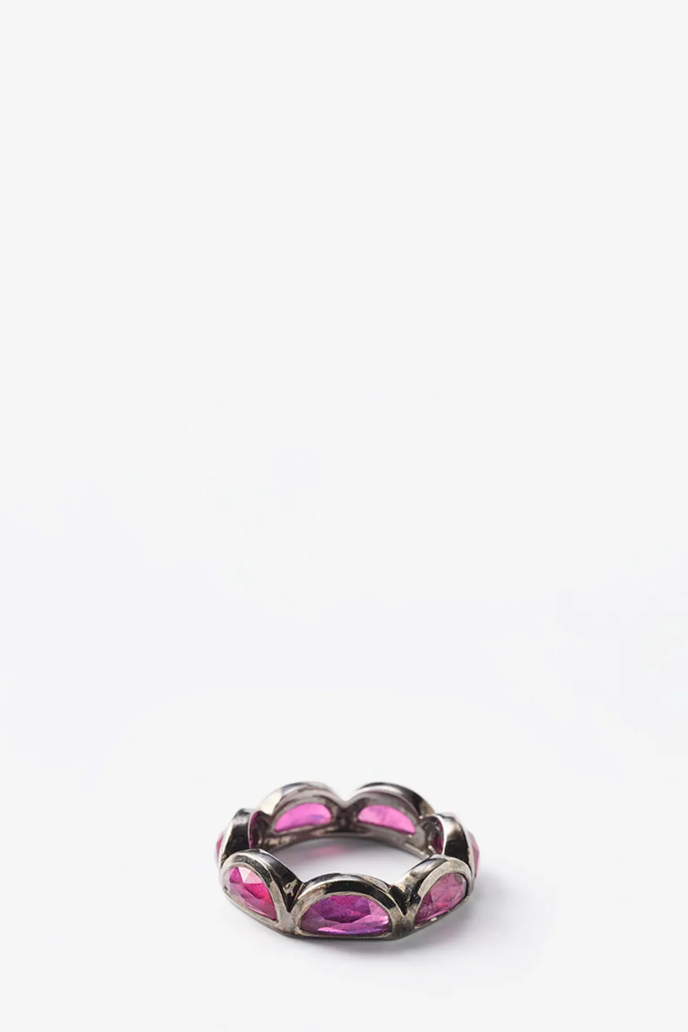 large_scallop_band_ring___0-1.webp Large Scallop Band Ring - Ruby