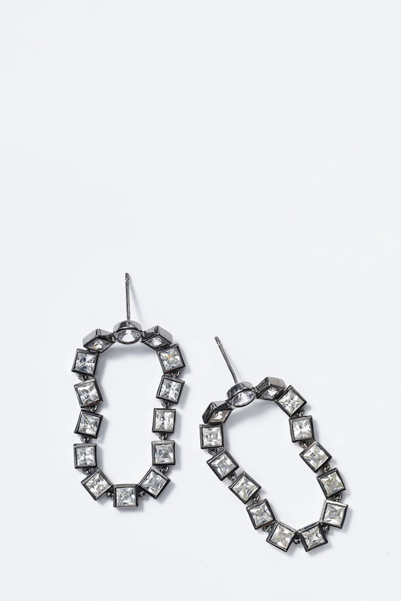 loop_earrings__white_zirc_0.webp Loop Earrings - White Zircon