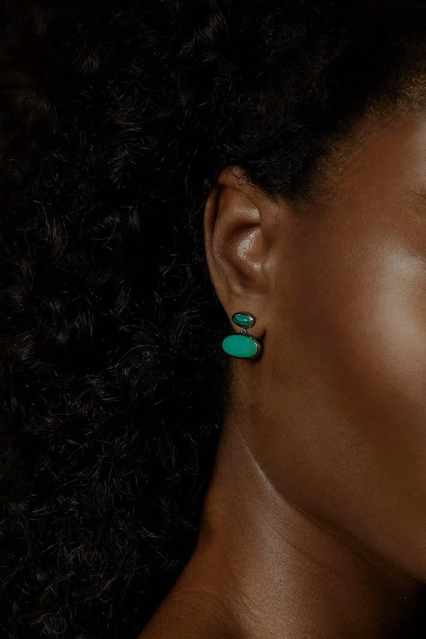 orbit_earrings__chrysopra_1.webp Orbit Earrings - Chrysoprase