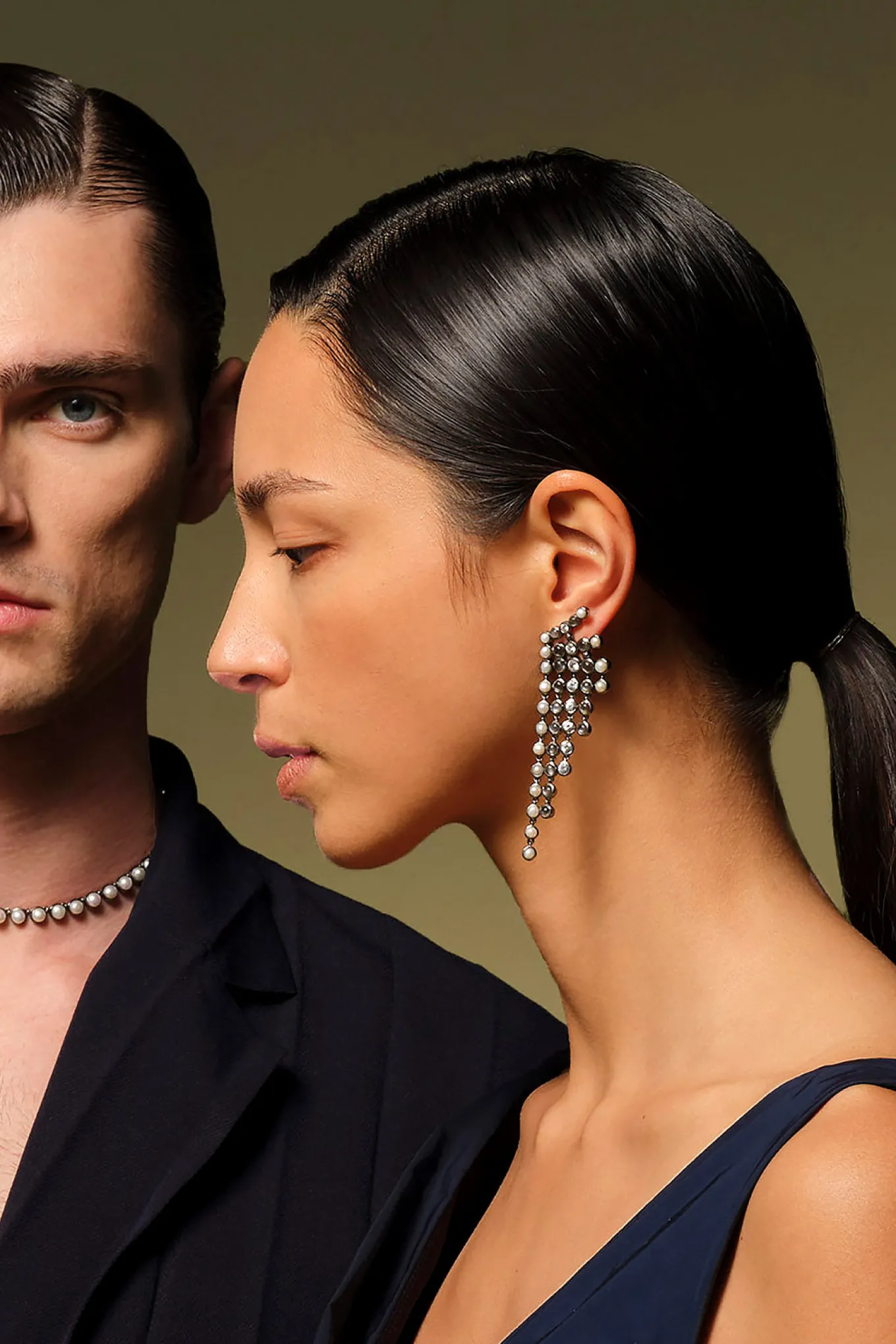 pixelated_fringes_earring_2.webp Pixelated Fringes Earrings - Pearl, White Zircon & Black Sheen Moonstone