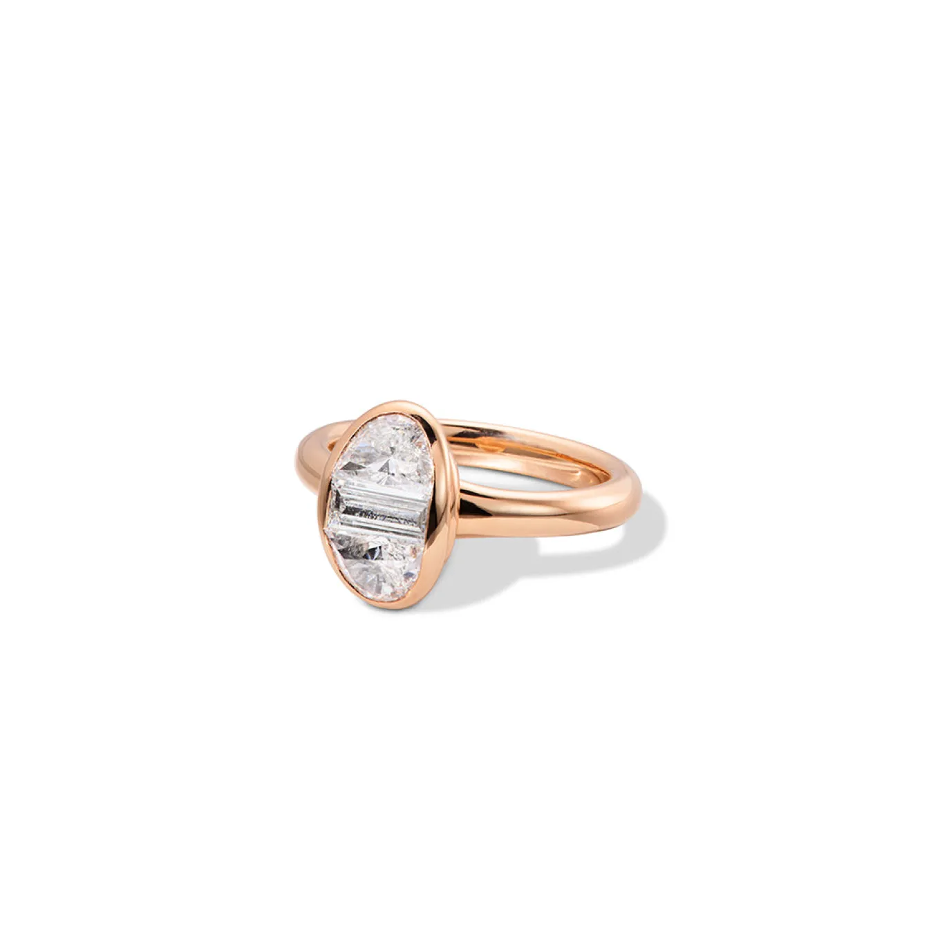 sleeping_oval_solitaire_r_0.webp Sleeping Oval Solitaire Ring - Diamond
