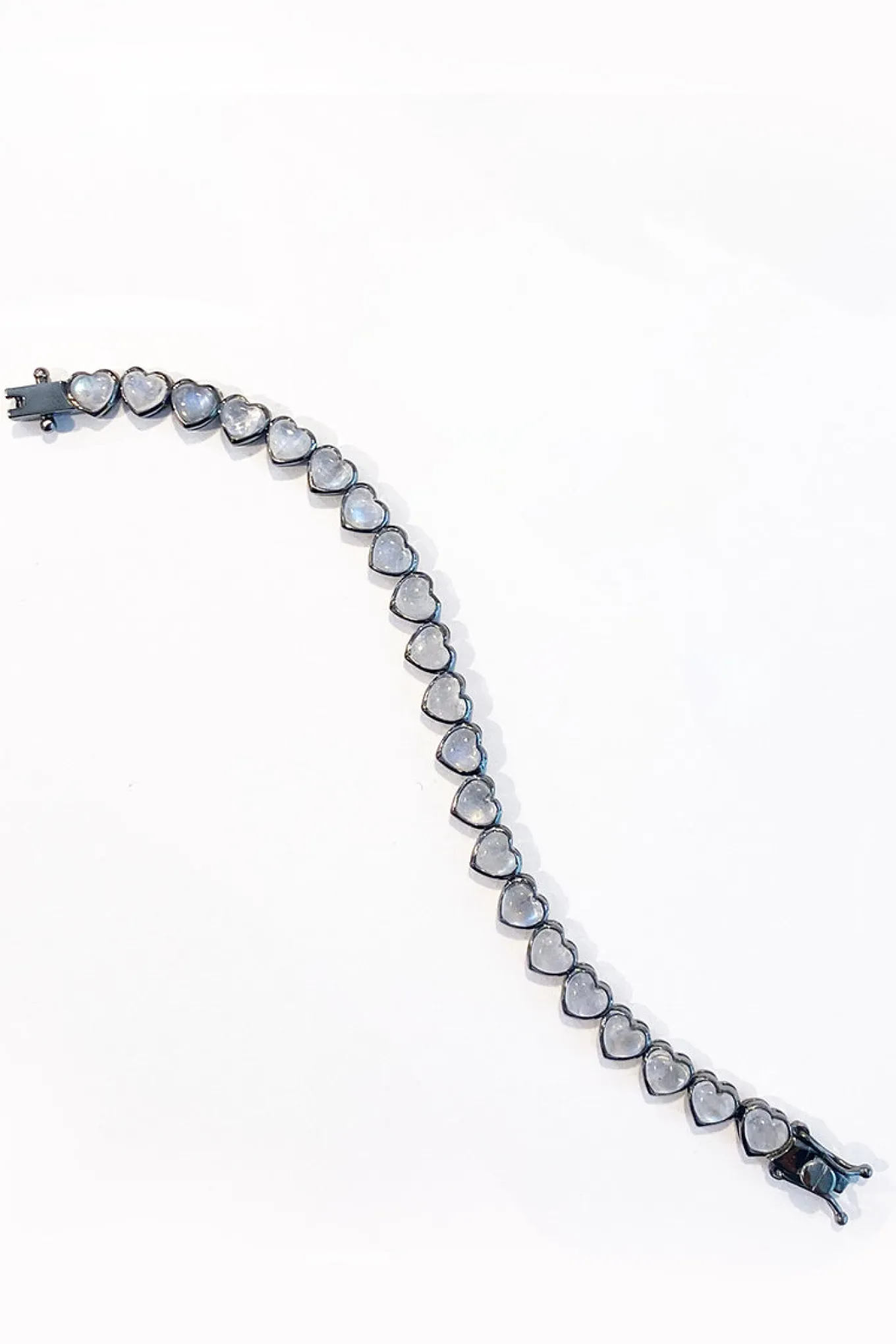 small_heart_bracelet__rai_0.webp Small Heart Bracelet - Rainbow Moonstone