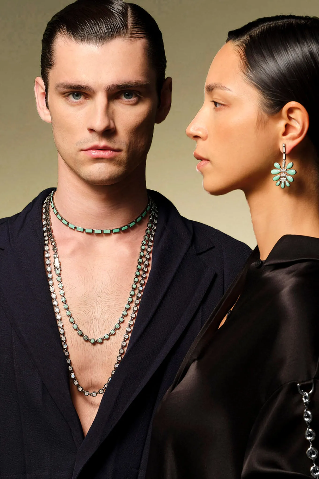 small_linear_baguette_til_1.webp Small Linear Baguette Tile Rivière Necklace - Chrysoprase