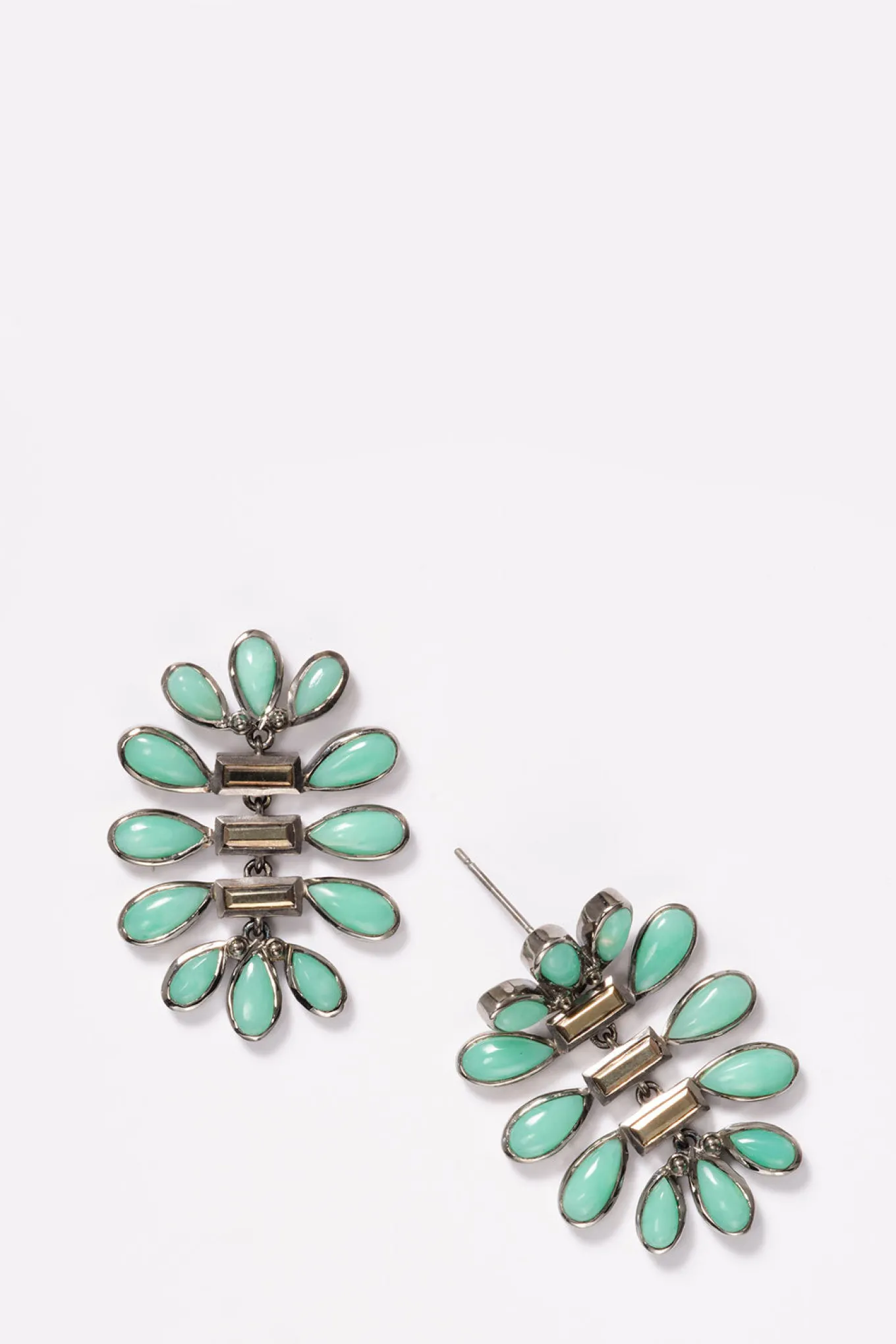 tamago_earrings__pyrite_a_0.webp Tamago Earrings - Pyrite & Chrysoprase